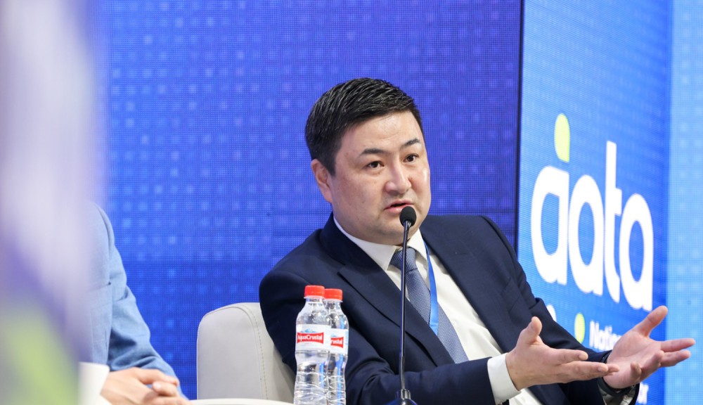 0N2A2491-180607-76206547411