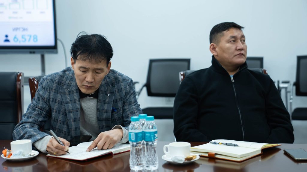 67b46568b754a95b1a29e0ae