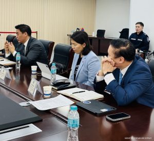 d13490a4f3ff47a8bdca1a04d4735b40