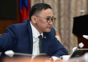 Ж.Чинбүрэн Эрүүл мэндийн салбар хямралын ирмэгт ирлээ