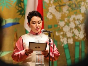 e0f0b38f953555fe64f785545d04304f_x3