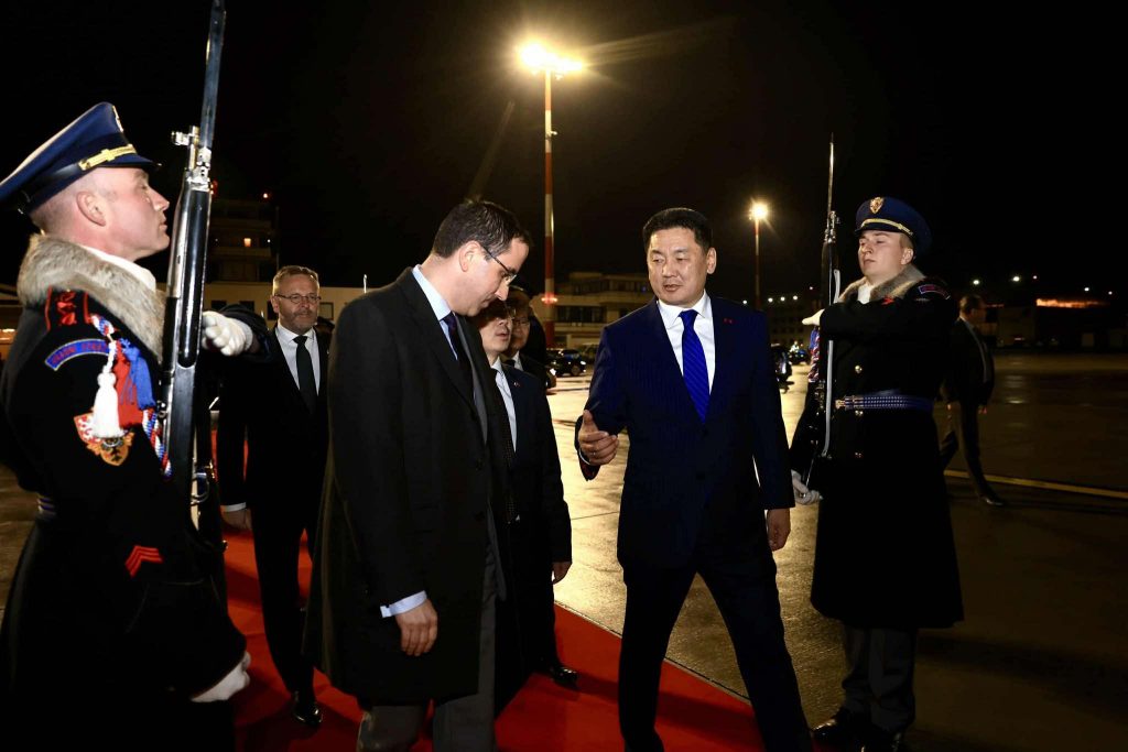 received_1390059882347152