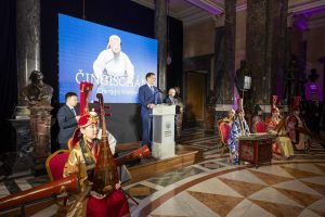 received_641644515162913-scaled