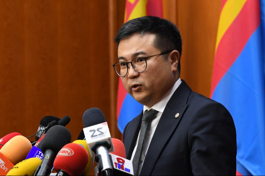 П.Сайнзориг АН үл ойлголцлоо нам дотроо шийдээд парламентын үйл ажиллагаанд хэвийн оролцох ёстой