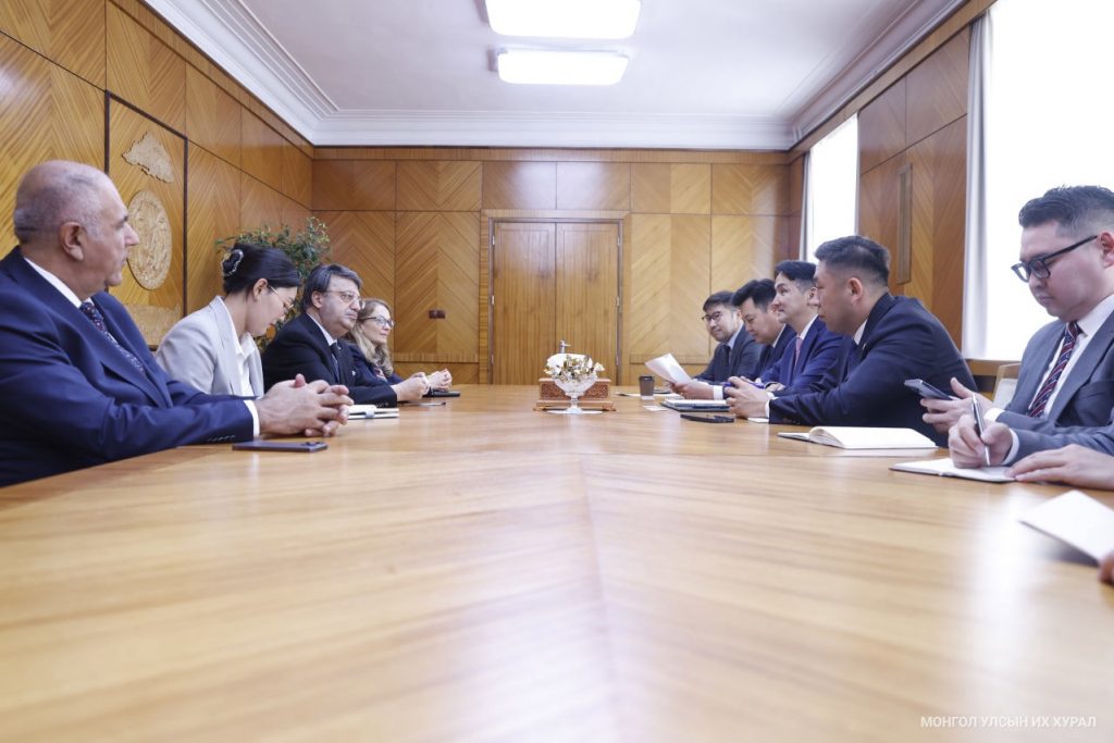 1b0918f405fd44048bf8712ca465f6ec