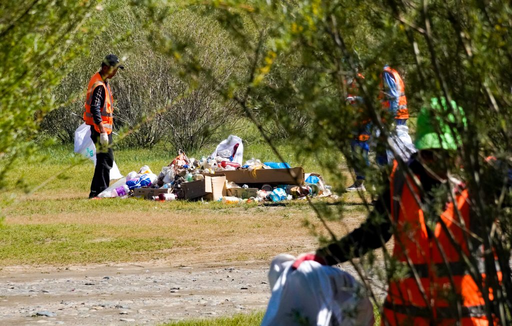 6889746a76868b67547b2eed