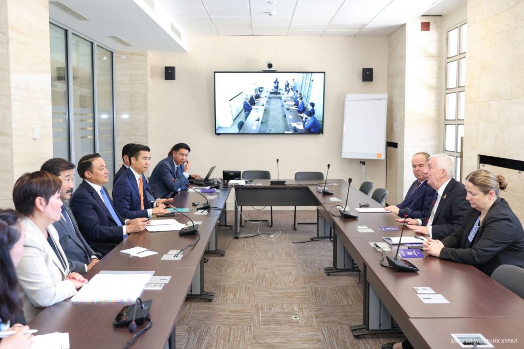 0e946cccc0b64f93be6ae426b0b46c94