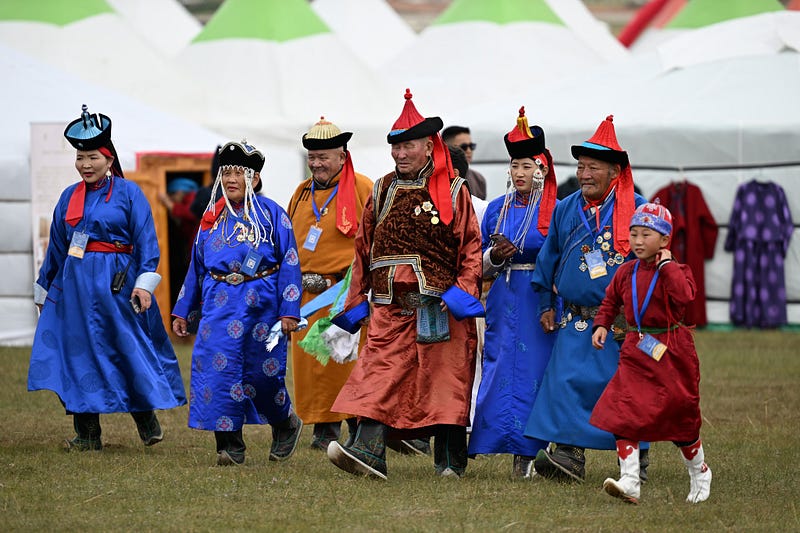 1_Op_DN7NKN3NRq-Uy8_eyRg