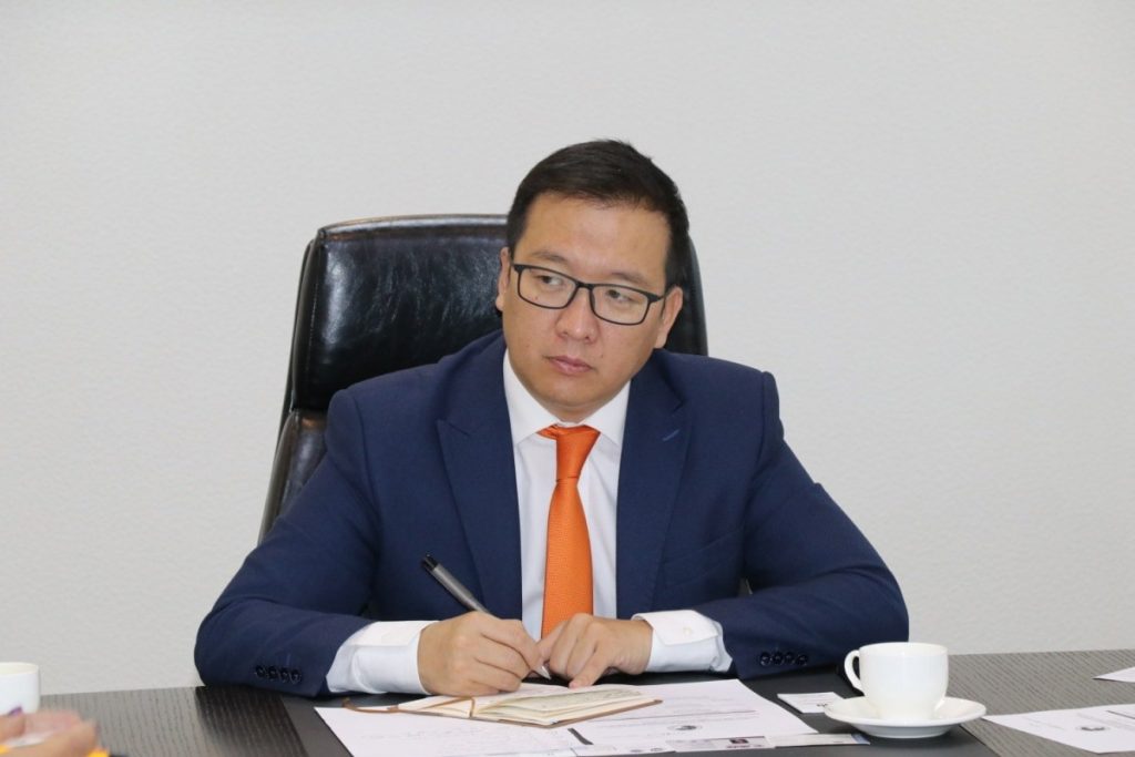 3fd3345a6eb8954b19b300cdf7a8a2d8