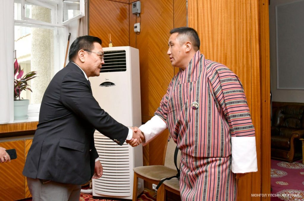 7fa3b412bcbb40f1948ccc28f9c54b40