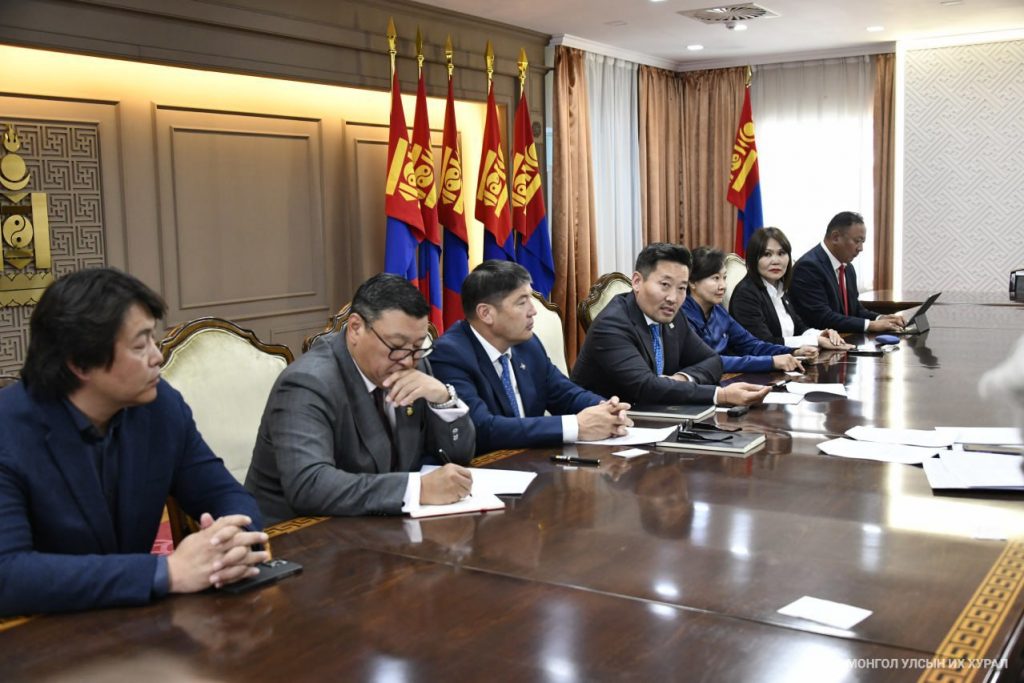 ae9d27cf937e4758abf2b2e7f8e7ac70