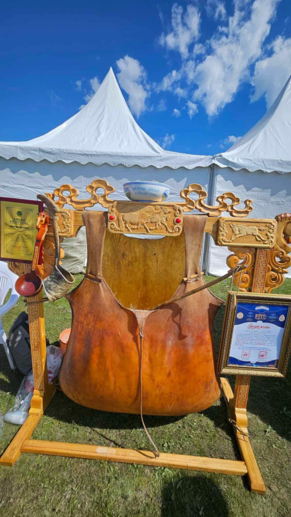 f60d1318b472de407a048a605f7a9485-577x1024