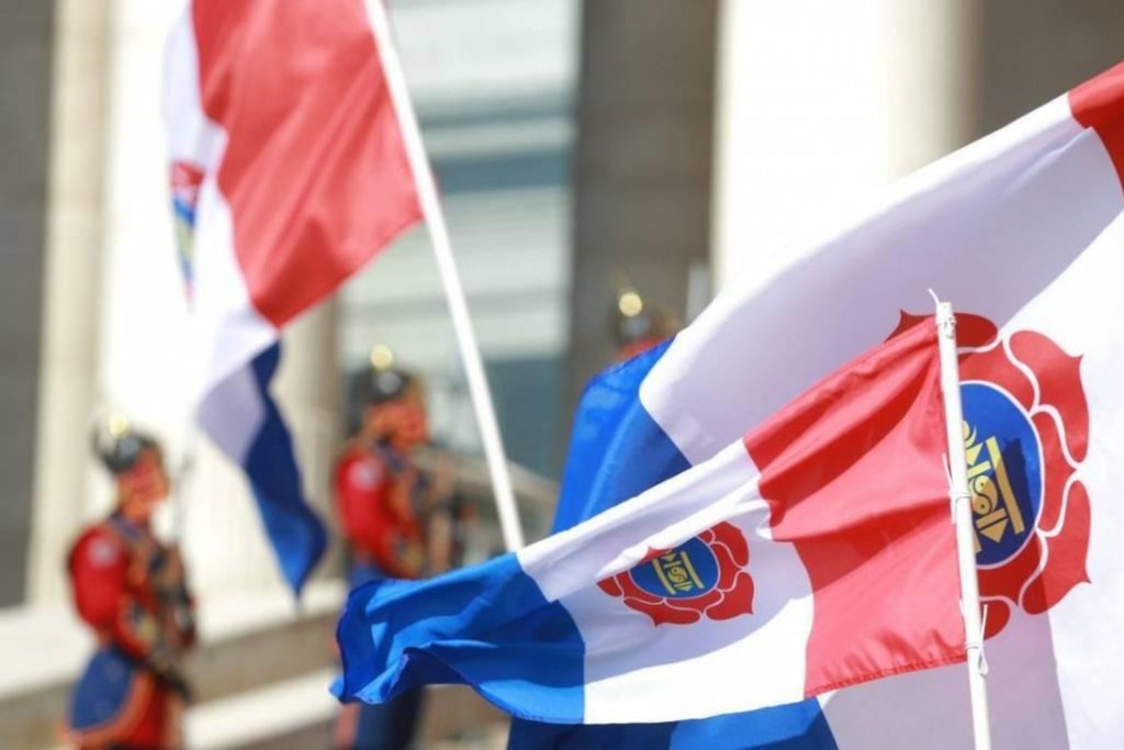 2235a4cff52ff4135b9eabba7ff24b93