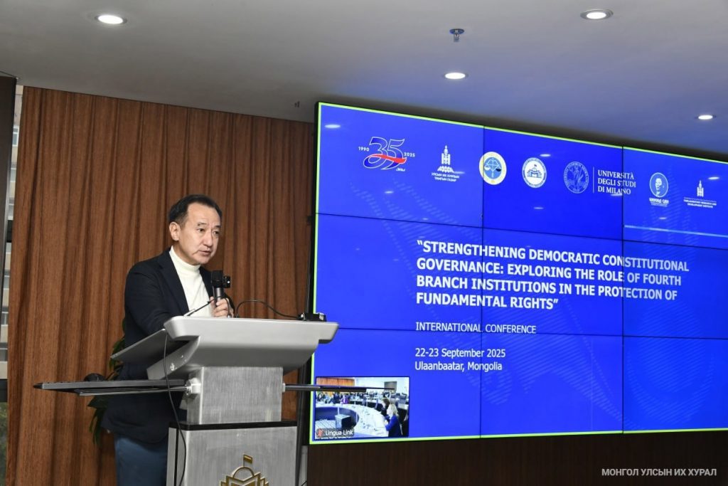 2caeec61c02c4f02b741580e2cd8e90f-153627-1847061846