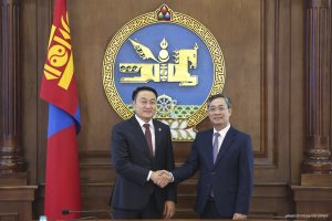 ee303a19112b434e96ade90343f4771b