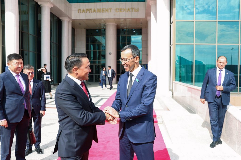 efc66c51d370418ab6c565105846aec7