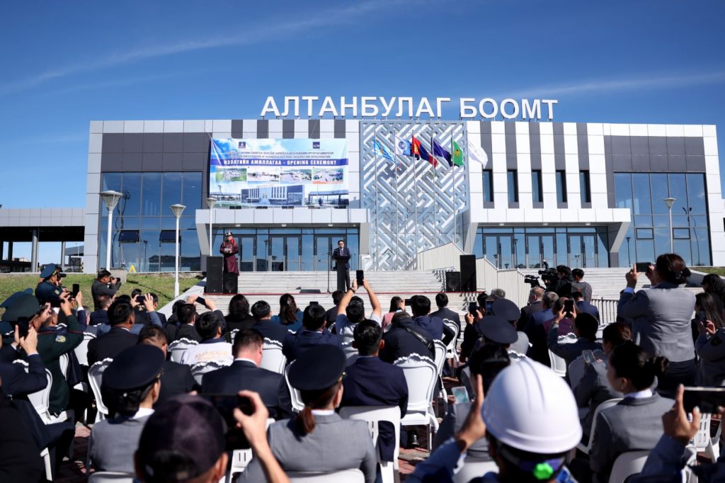 mjT1HgSUazfDx9tZb8hc