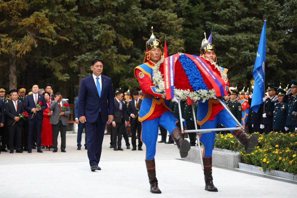 received_1460020275239847