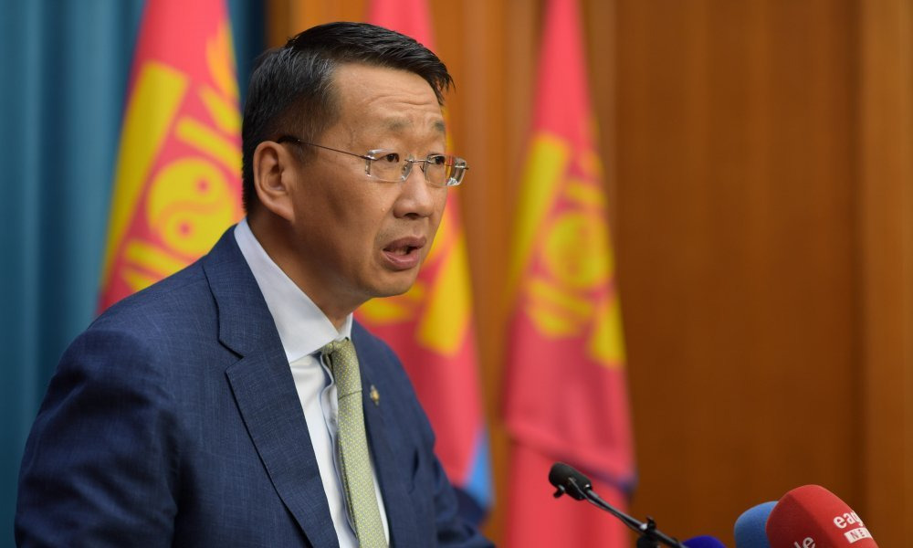 Л.Энх-Амгалан Цагаан сараар олон хоног амрахгүй