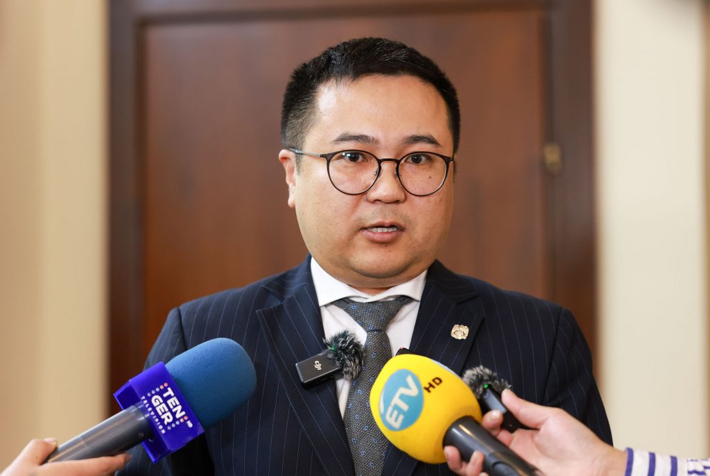 656f12911431cf7f0c8d8e0d