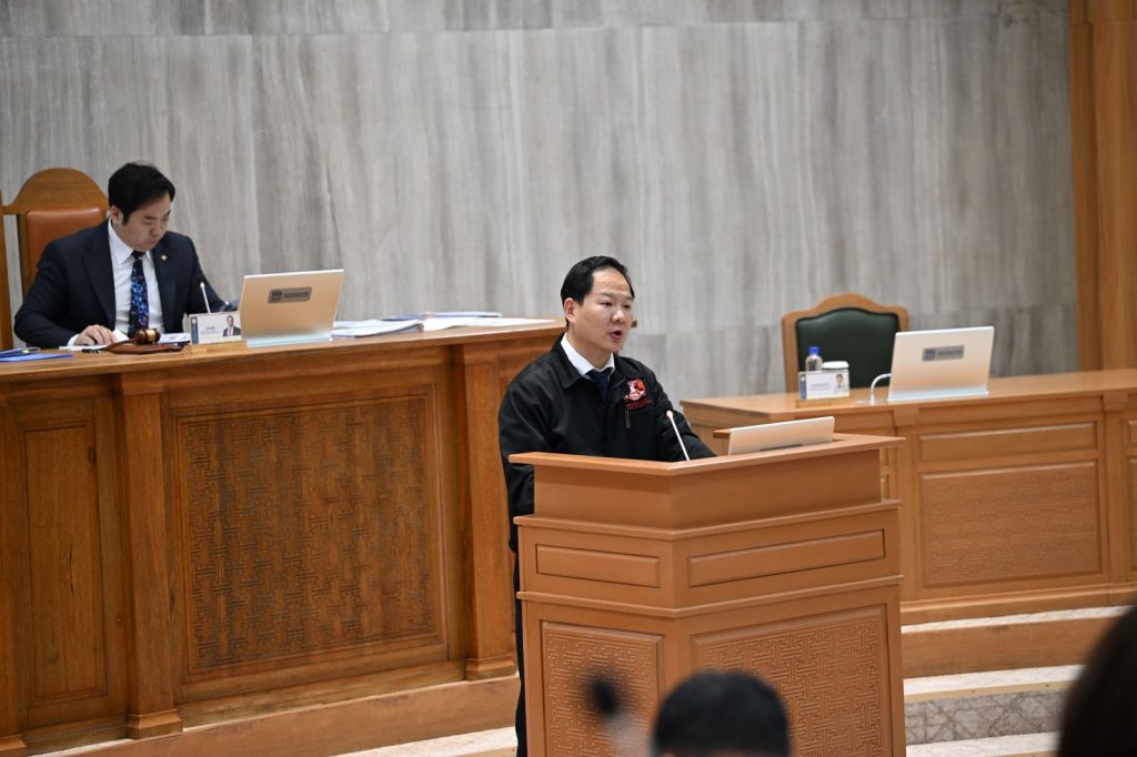 68f0bbe8e337fe7967a30559