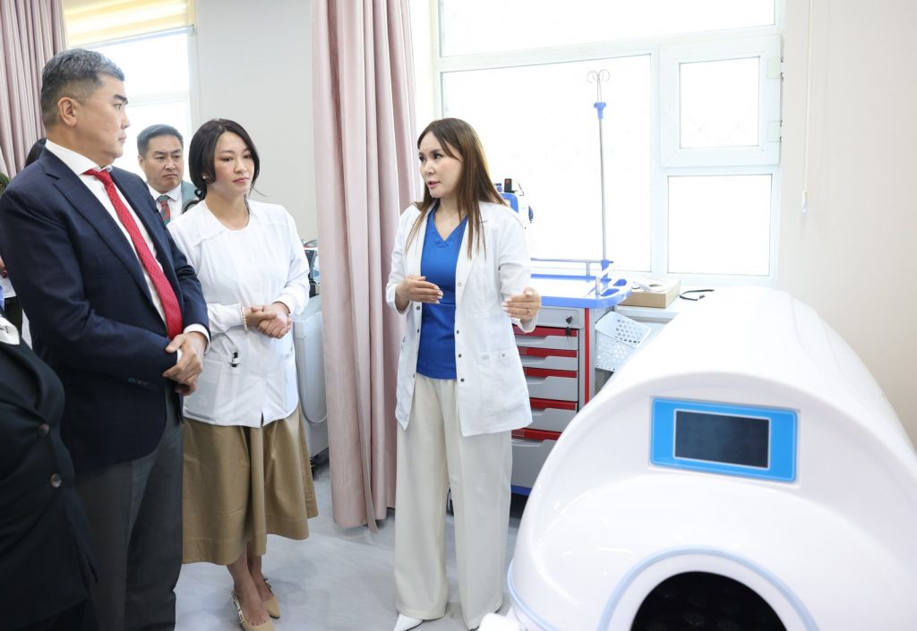 76xweb_0P4A1960a_x974