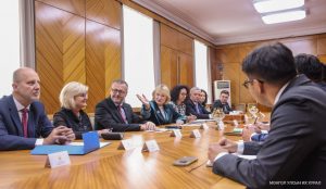 d753f138588f47b989d9181e8b92ee22