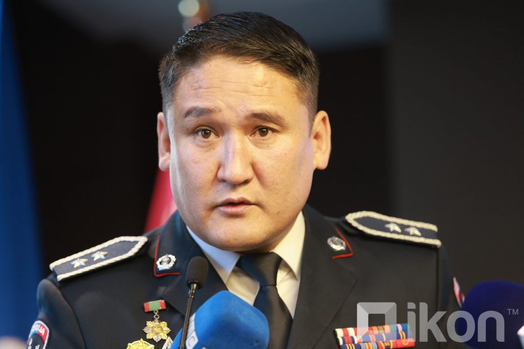 oayjxw_MPA44023_x974