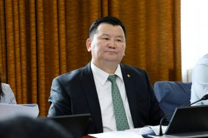 Л.Мөнхбаатар Хууль зүй дотоод хэргийн сайдаар томилогдоод 102 хоногийн дараа огцорч байна