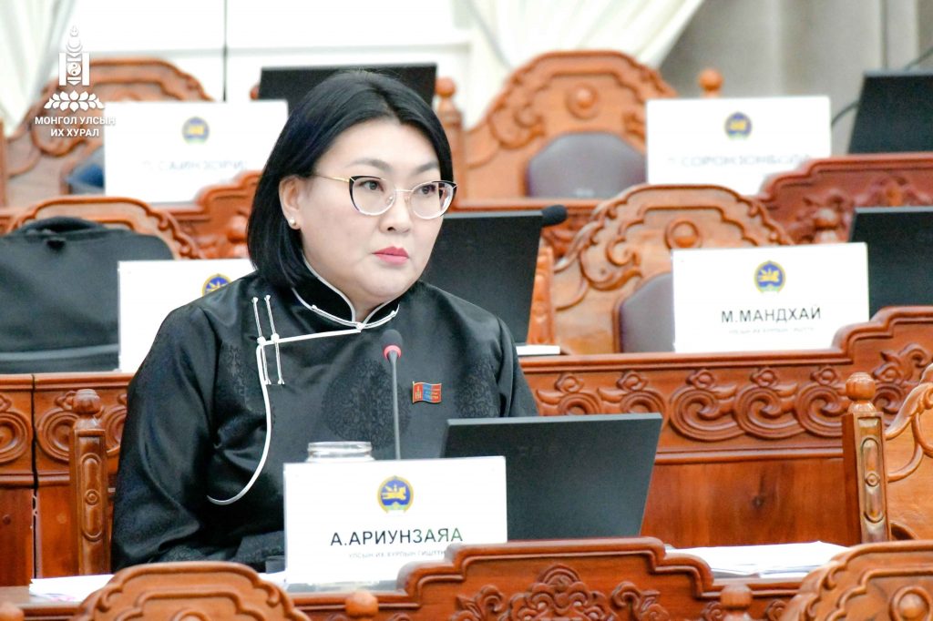 677fb4903f8a5baff3cf4ffb_999999