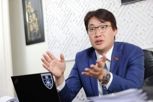 vf1li5_0E4A0544_x974