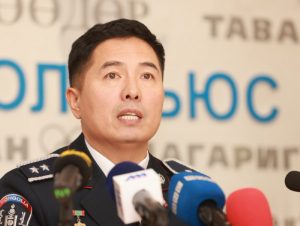 Д.Будзаан “365 анхаарч хайрлая” аянаар хүүхдийг хорт зуршлаас хамгаална