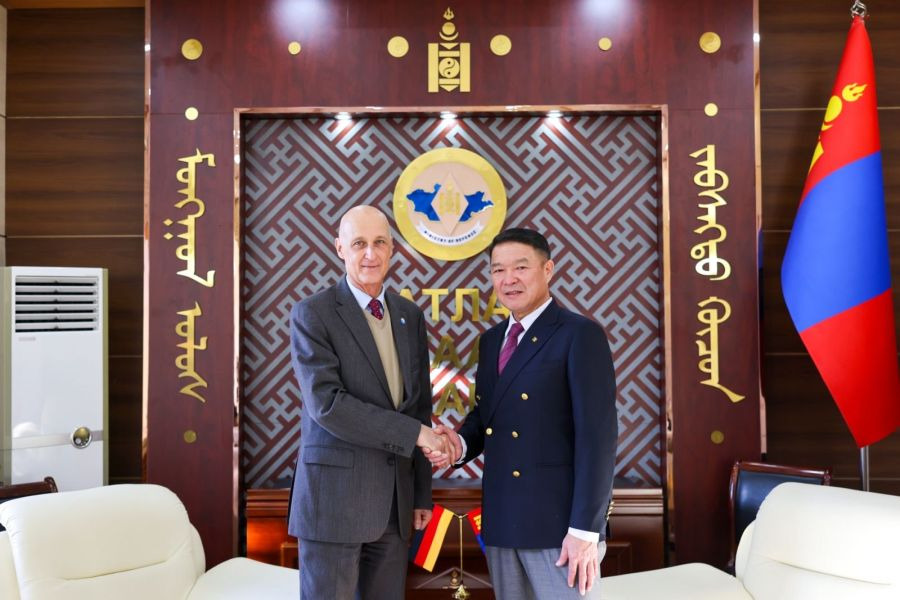 Монгол Герман Улс батлан хамгаалах хамтын ажиллагаагаа өргөжүүлэх гэрээ байгууллаа