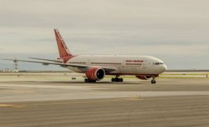 Монголын нислэгийн удирдагчид онцгой нөхцөлд ур чадвараа батлан харууллаа