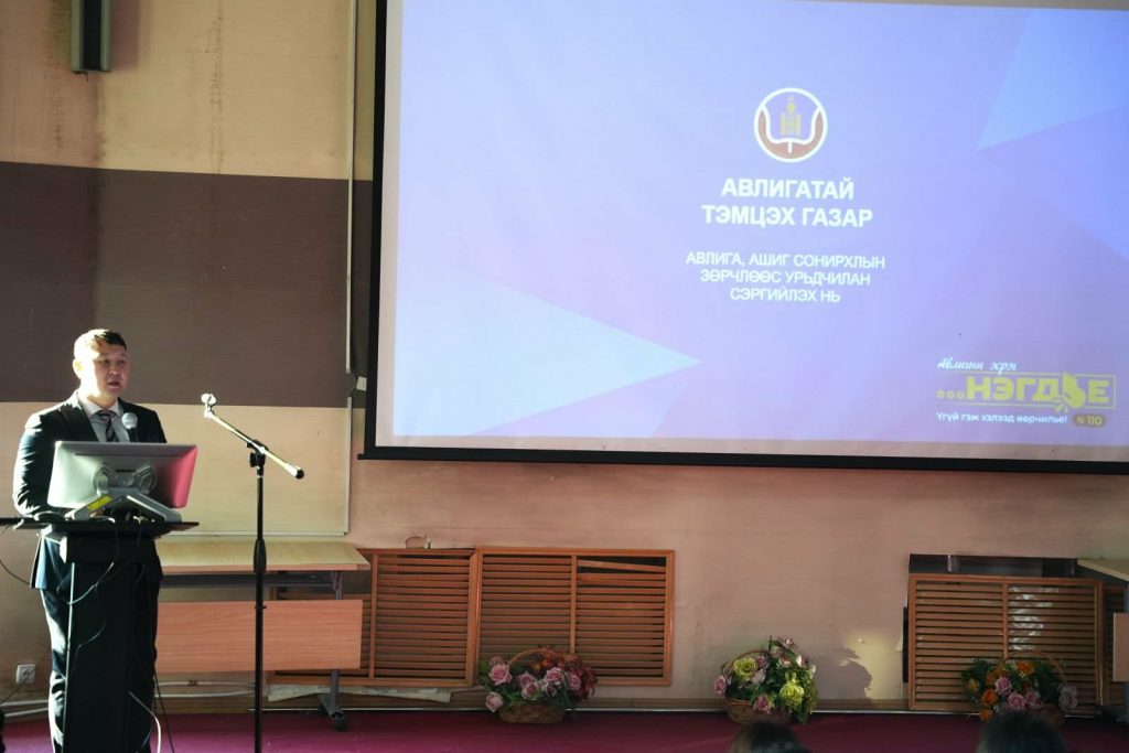 0.257624001765171152