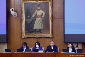 0990f35db4714bc5b5cc684b7ed31a93