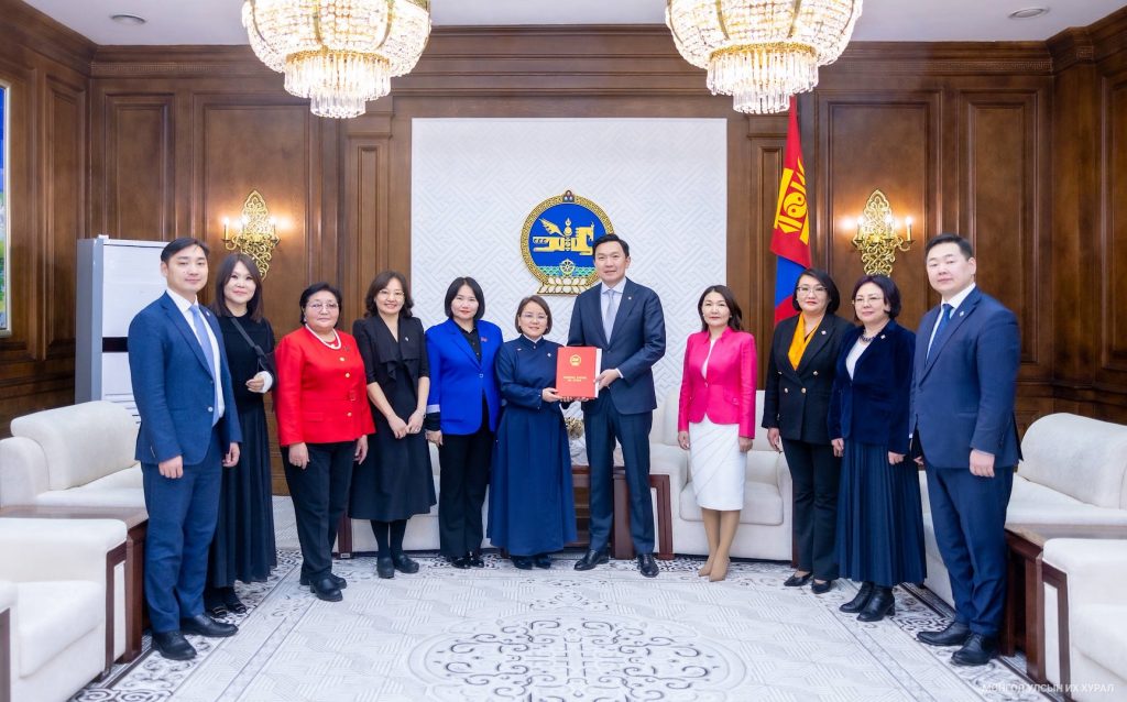 21471ab1ee944fb48a55c7871070f714