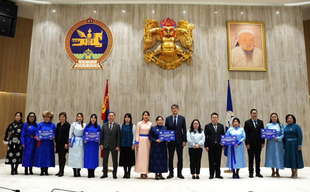 694e0c9fe337fe7967a30d48