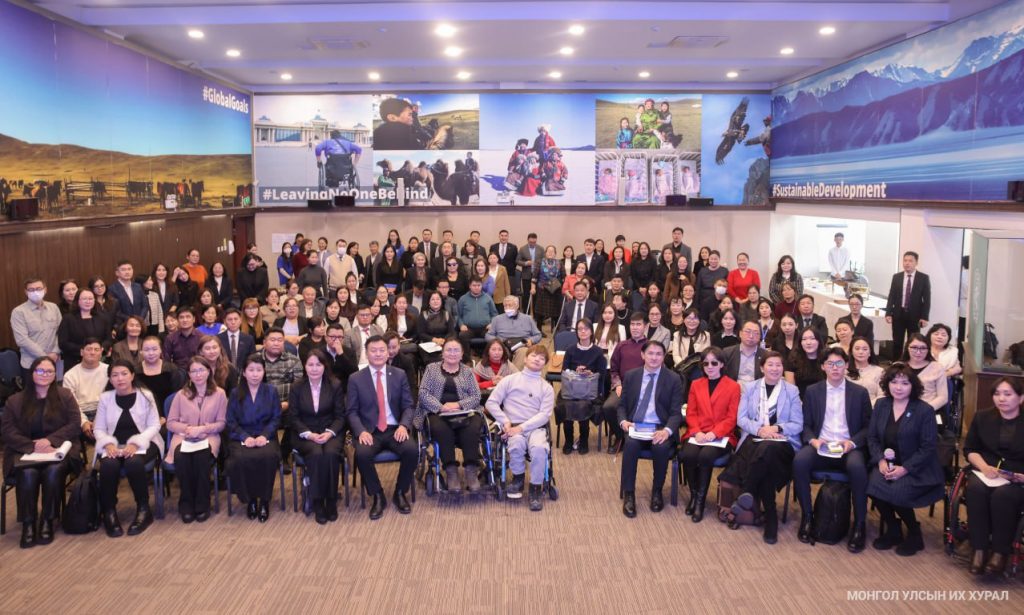 7ea2eff044944653a3de12250af26304