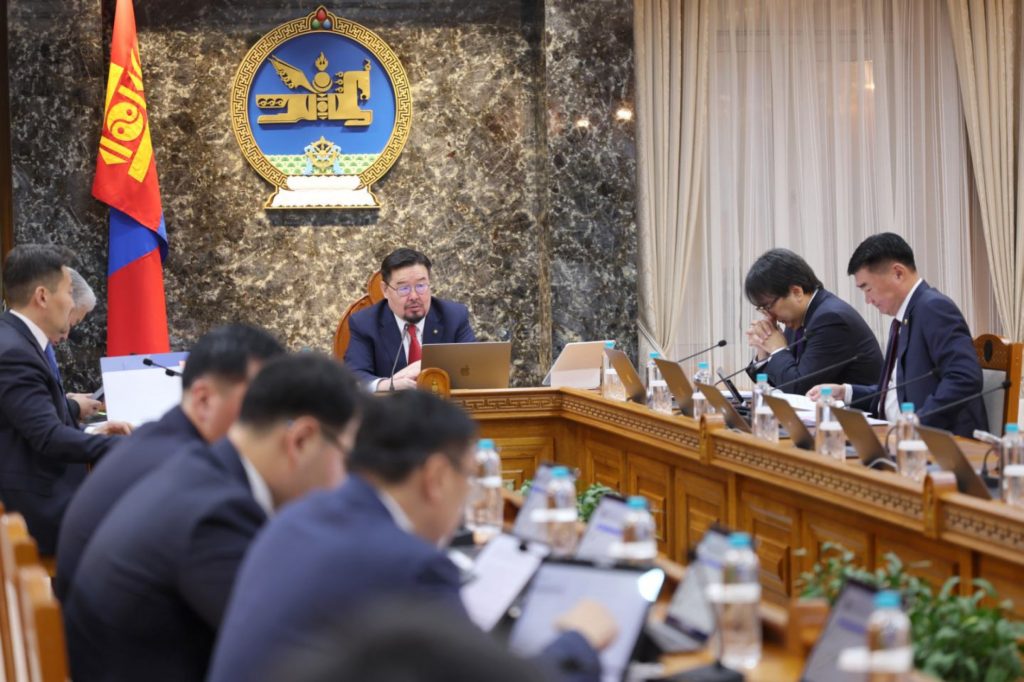 BtaFuL1v8MeTxEHZ33MK