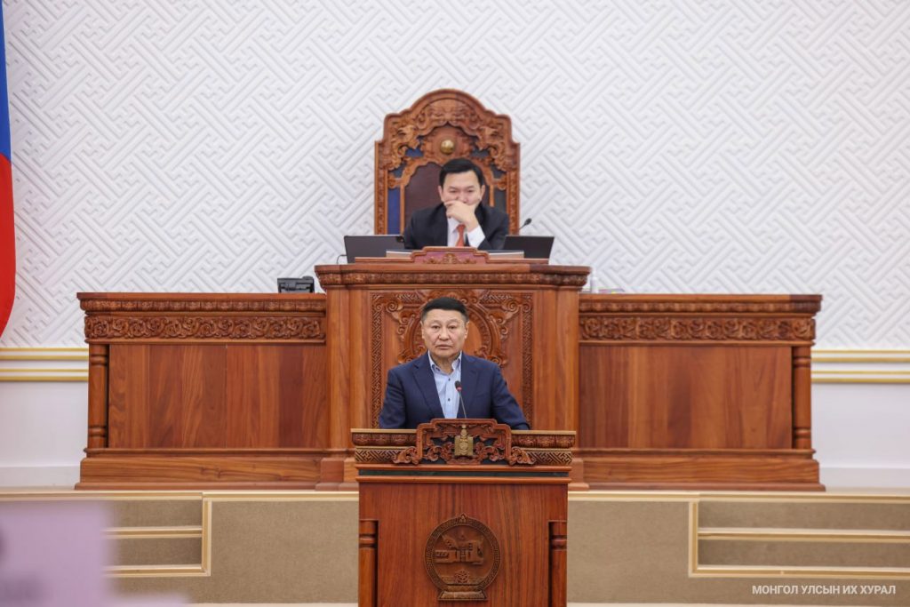 b51828c70b8343ec80d7e3b4fbb7e3ad