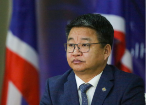 Ж.Батсуурь Намын их эвлэрлийн ажлын хэсэгт С.Эрдэнийн болон Женко талын гишүүд орж байгаа