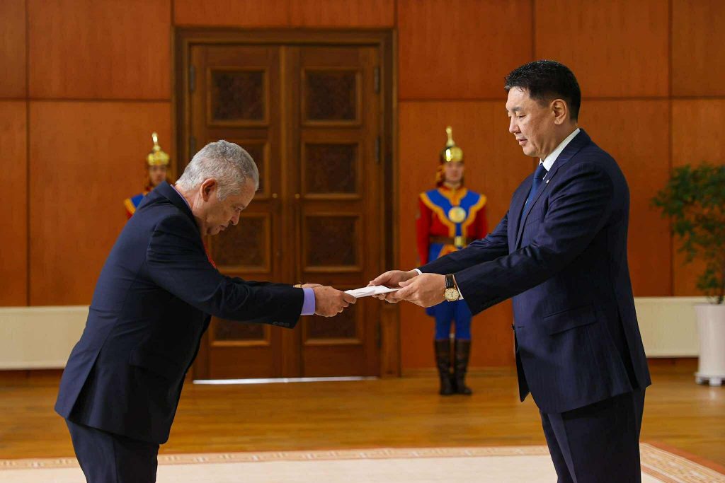 618500068_1240502391374326_1070198652072710437_n