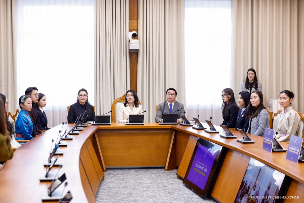 8c0cb6752ebc49d9acc96bb17a5cc4b2