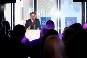 ZRW2Us6CzUfm2SJHVvJf