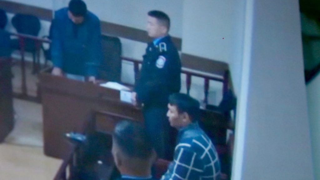 Шүүхийн шийдвэр Эхнэрээ олон удаа хутгалж хөнөөсөн Н.Э-ыг бүх насаар хорих ял оногдуулжээ