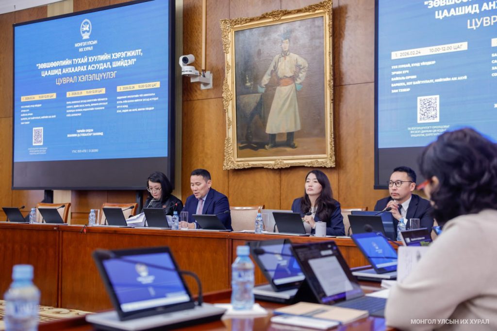 d0c6fca6c08e4df4ae7ce72a716bd48e