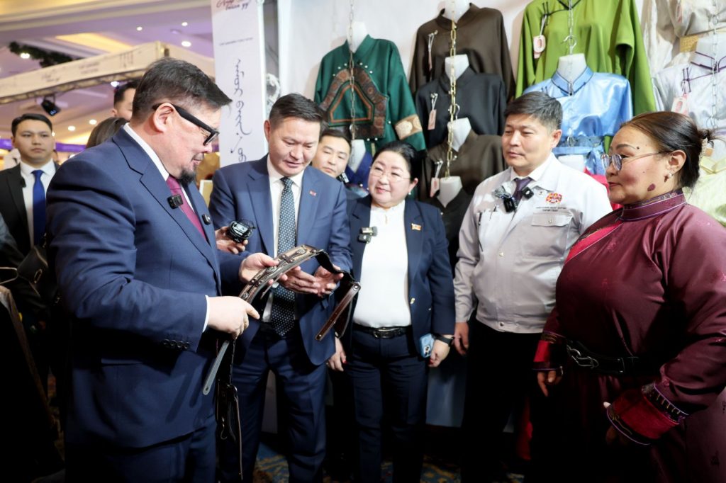 rBsYUBh5fctAMgGk9rpo