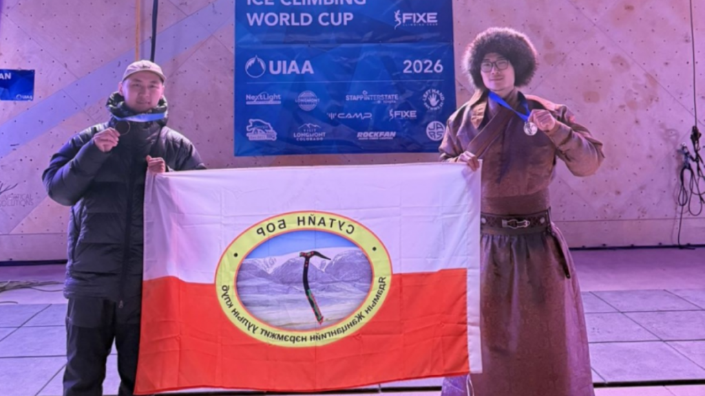 Ч.Мандахбаяр мөнгө Н.Хэрлэн хүрэл медаль хүртлээ (1)