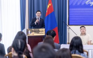 77f8b05de6f1496b8c2bb3b29a73b292